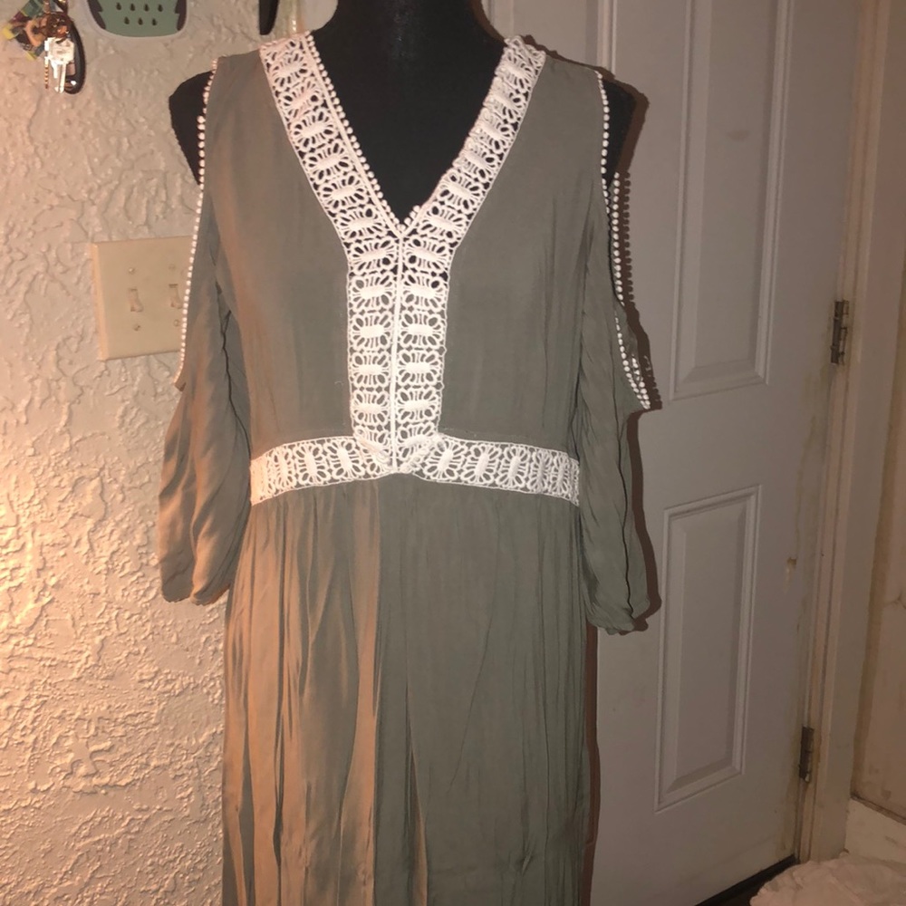 Design 365 dress